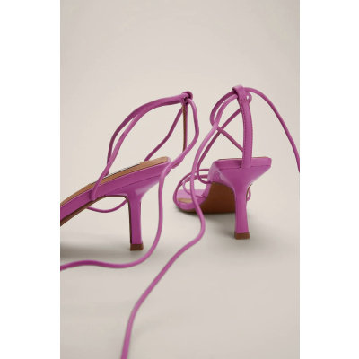Foto van NA-KD LOW STILETTO ANKLE STRAP HEELS *IN GREEN & PINK* 