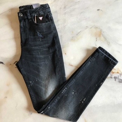 Foto van Guess Super High Rise Jeans