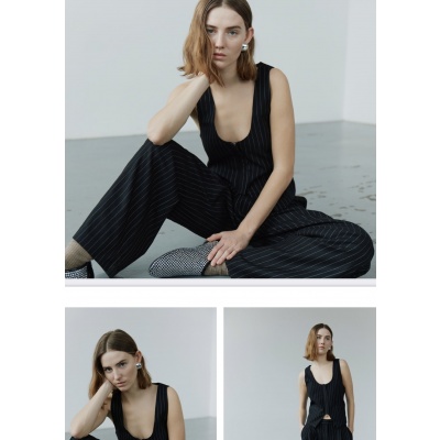 Foto van SOFIE SCHNOOR YOKO VEST/GILET PINSTRIPE