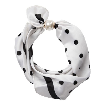 Foto van PRE-ORDER! CO’COUTURE PEARL SCARF