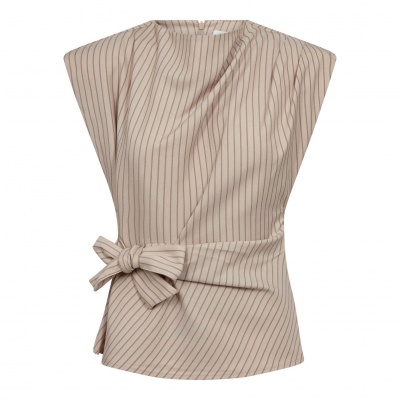 Foto van CO’COUTURE SALVIE PLEAT TOP [PRE-ORDER]