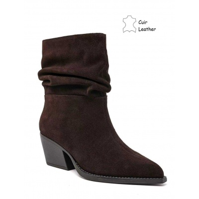 Foto van SUEDE SLOUCHY ANKLE BOOTS LOW WIDE HEEL 