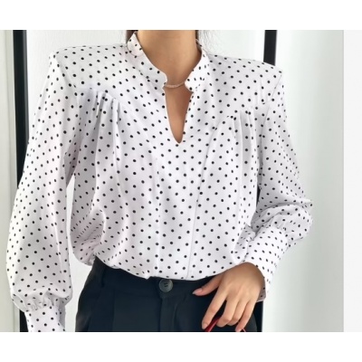 Foto van POLKADOT VISCOSE BLOUSE
