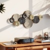 Afbeelding van Homcom Metalen Wanddecoratie - 100L x 5,5B x 50H cm - Khaki