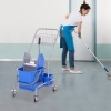 Afbeelding van HOMCOM Schoonmaakwagen van kunststof en metaal - 72L x 49,5B x 95H cm - Blauw