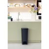Afbeelding van Brabantia StepUp Afvalemmer - 40 l - Donkergrijs