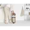 Afbeelding van Brabantia NewIcon Prullenbak - 12 liter - Metallic Goud