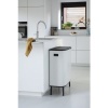 Afbeelding van Brabantia Bo Touch Bin Hi Prullenbak - 60 liter - 1 vak - Wit