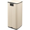 Afbeelding van Brabantia Bo Pedaalemmer - 30 liter - Zacht Beige