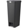 Afbeelding van Brabantia StepUp Afvalemmer - 40 l - Donkergrijs