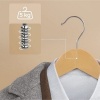 Afbeelding van SONGMICS - Houten kledinghangers - set van 20 - antislip, draaibare haak, natuurlijke kleur