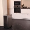 Afbeelding van EKO E-Cube 50L pedaalemmer - RVS en kunststof - Mat RVS prullenbak