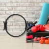 Afbeelding van Bluefinity Pilatesring zwart, dubbele handgrepen, met oefeningen, Ø 37cm