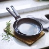 Afbeelding van BK Universe Koekenpan 24cm - PFAS-vrij - Inductie - Keramisch - Ovenbestendig tot 160°C - Zwart/Gran