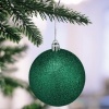 Afbeelding van Set van 110 donkergroene onbreekbare kerstballen met slinger