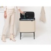 Afbeelding van Brabantia Bo Touch Bin Prullenbak - 11 + 23 liter - Afvalscheiding - Zacht Beige