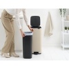 Afbeelding van Brabantia Bo Pedaalemmer - 30 liter - Zacht Beige