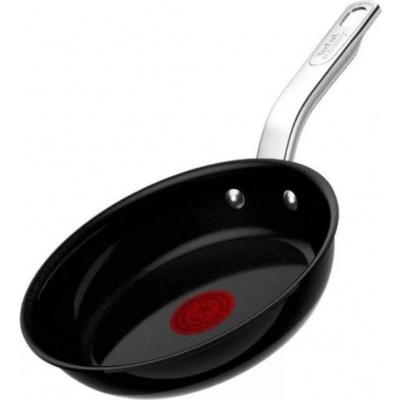 Foto van Tefal Renew+ Zwarte keramische koekenpan 24 cm - inductie