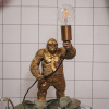 Bild von Stehende Gorilla-Lampe - Gold