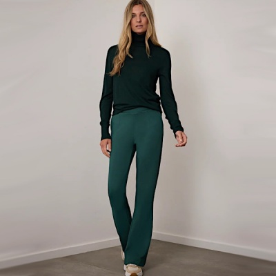 Corel broek Boa Flare uni - 115 bottle green Foto van Corel broek Boa Flare uni - 115 bottle green