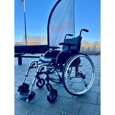 Tweede Kans | Rolstoel | Lichtgewicht | Icon 40 | Rehasense | Zitbreedte 45cm Foto van Tweede Kans | Rolstoel | Lichtgewicht | Icon 40 | Rehasense | Zitbreedte 45cm