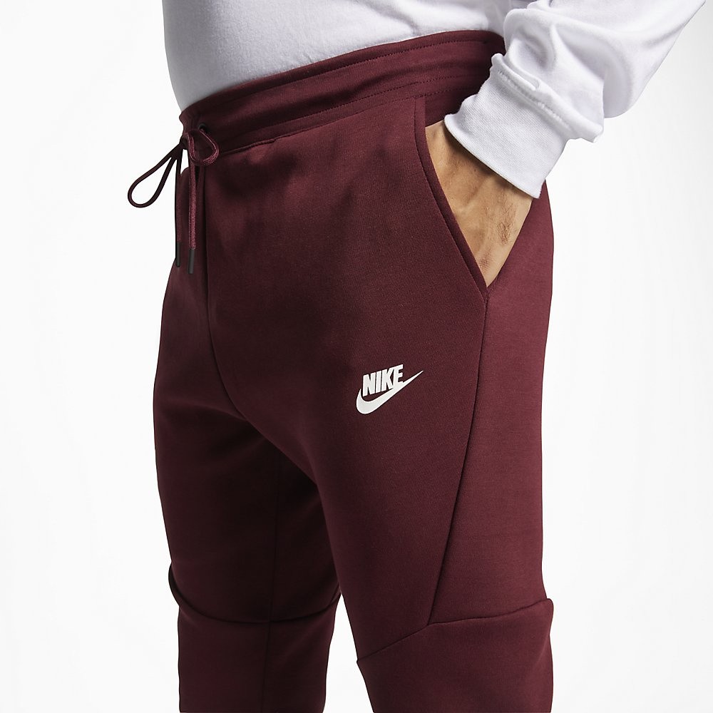 Afbeelding van Nike Tech Fleece Pant Maroon