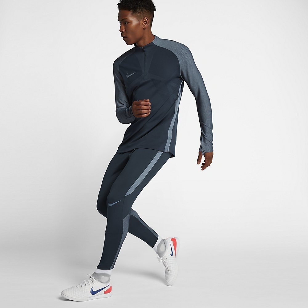 Afbeelding van Nike Aeroswift Strike Football Drill Set
