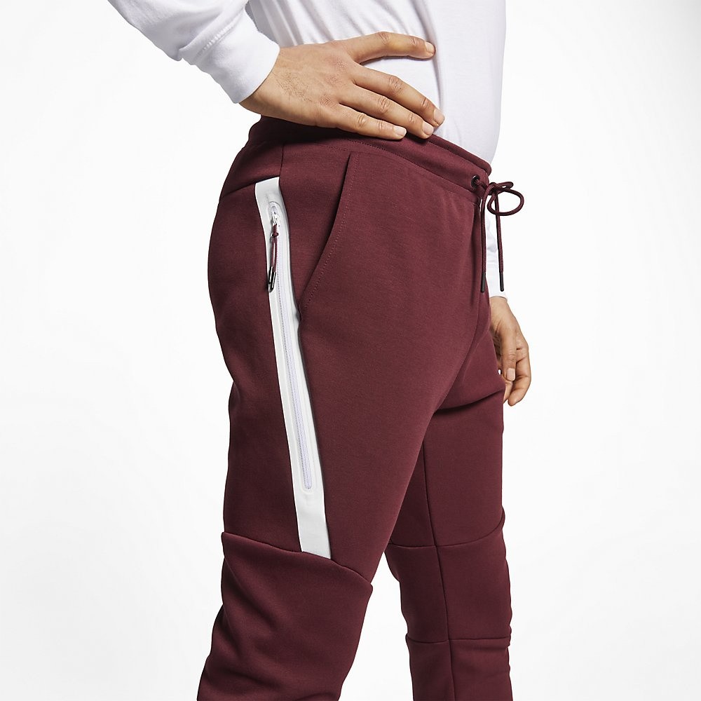 Afbeelding van Nike Tech Fleece Pant Maroon
