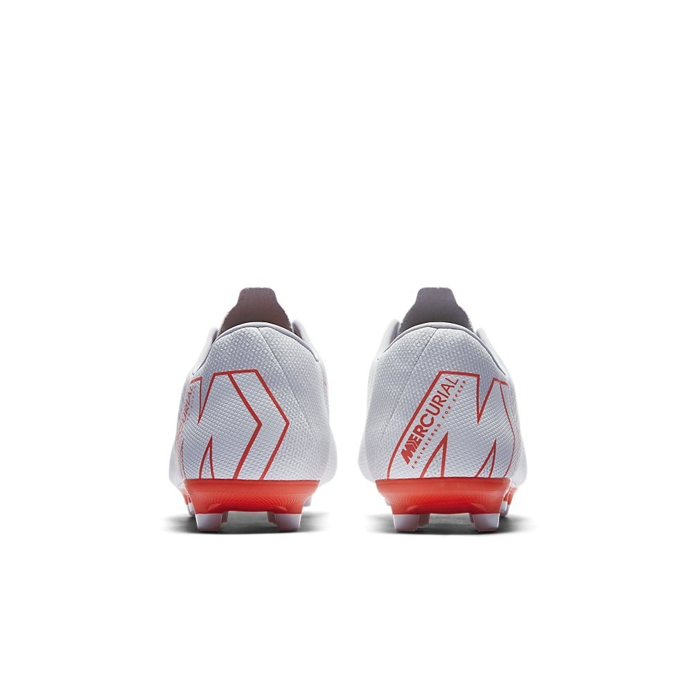 Afbeelding van Nike Vapor 12 Academy MG Grijs