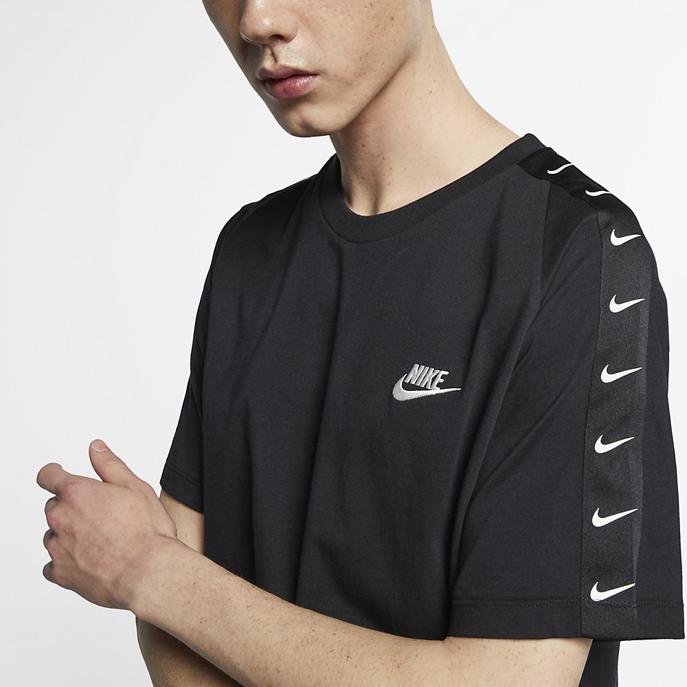 Afbeelding van Nike T-Shirt Swoosh 2 Zwart