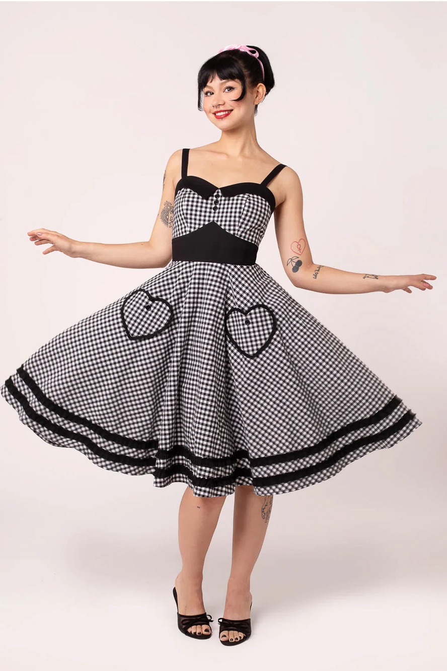 Hell Bunny | Jaren 50 jurk Mel sweetheart halslijn, van een zwart wit gingham ruitje