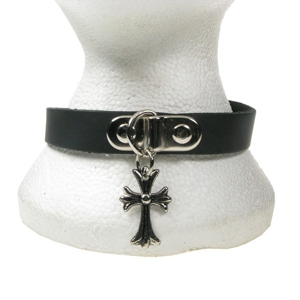 Bullet69 - Choker van zwart leer met kruis Bullet69 - Choker van zwart leer met kruis