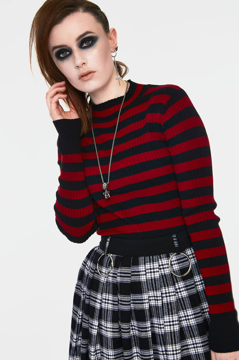 Jawbreaker | Zwart met rood gestreept truitje met ritsen Jawbreaker | Zwart met rood gestreept truitje met ritsen