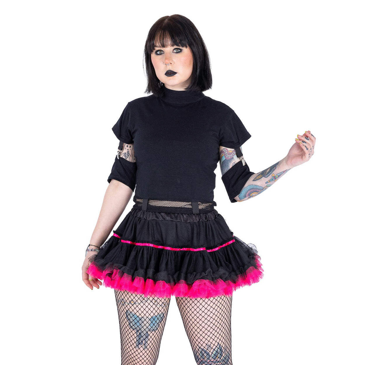 Poizen Industries | Gothic lolita mini tutu Sofra, zwart met roze ruches Poizen Industries | Gothic lolita mini tutu Sofra, zwart met roze ruches