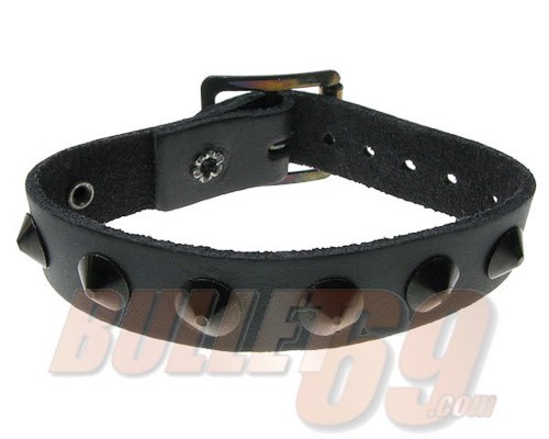 Leren polsband, 18mm - zwart met zwarte conical studs Leren polsband, 18mm - zwart met zwarte conical studs