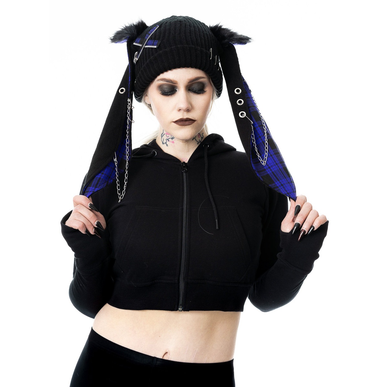 Cup Cake Cult | Punk muts Rini met paarse tartan konijnen oren en ketting Cup Cake Cult | Punk muts Rini met paarse tartan konijnen oren en ketting