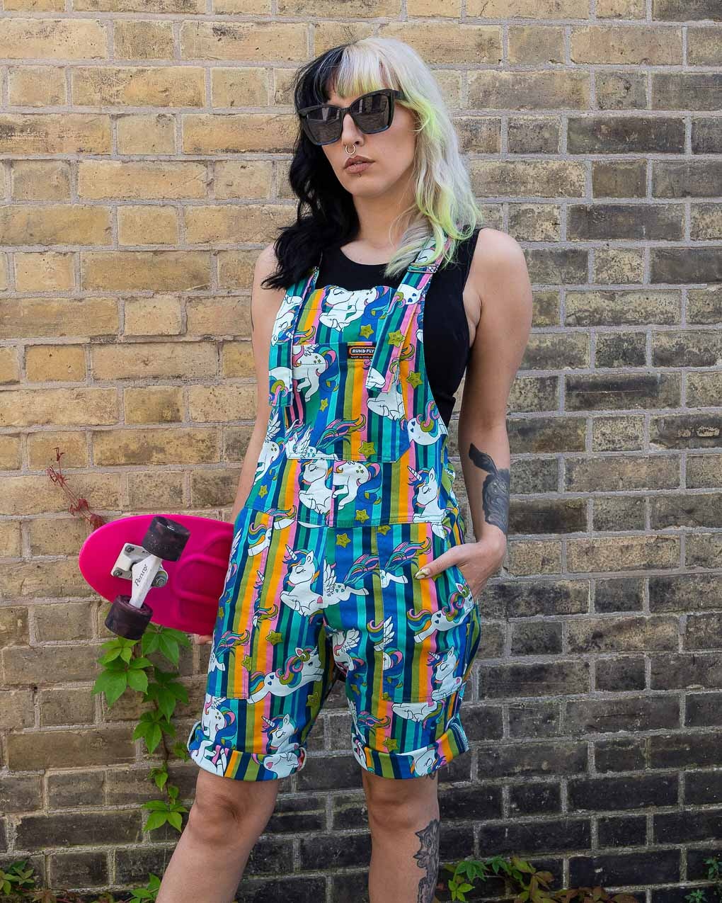Run & Fly | Korte tuinbroek roze met unicorn print Run & Fly | Korte tuinbroek roze met unicorn print
