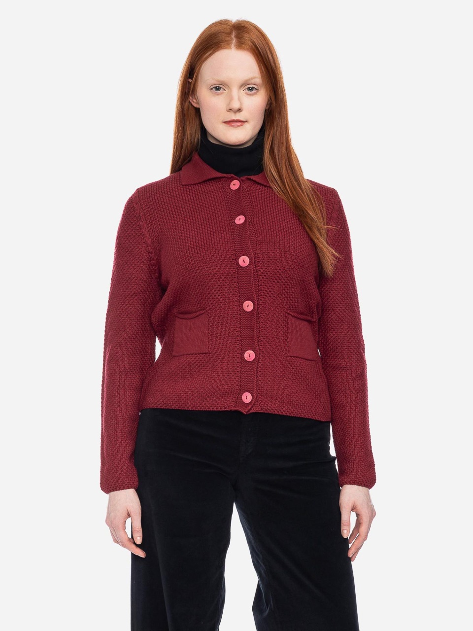 ATO Berlin | Gebreid retro vest Gigi, bordeauxrood met knoopsluiting en zakjes ATO Berlin | Gebreid retro vest Gigi, bordeauxrood met knoopsluiting en zakjes
