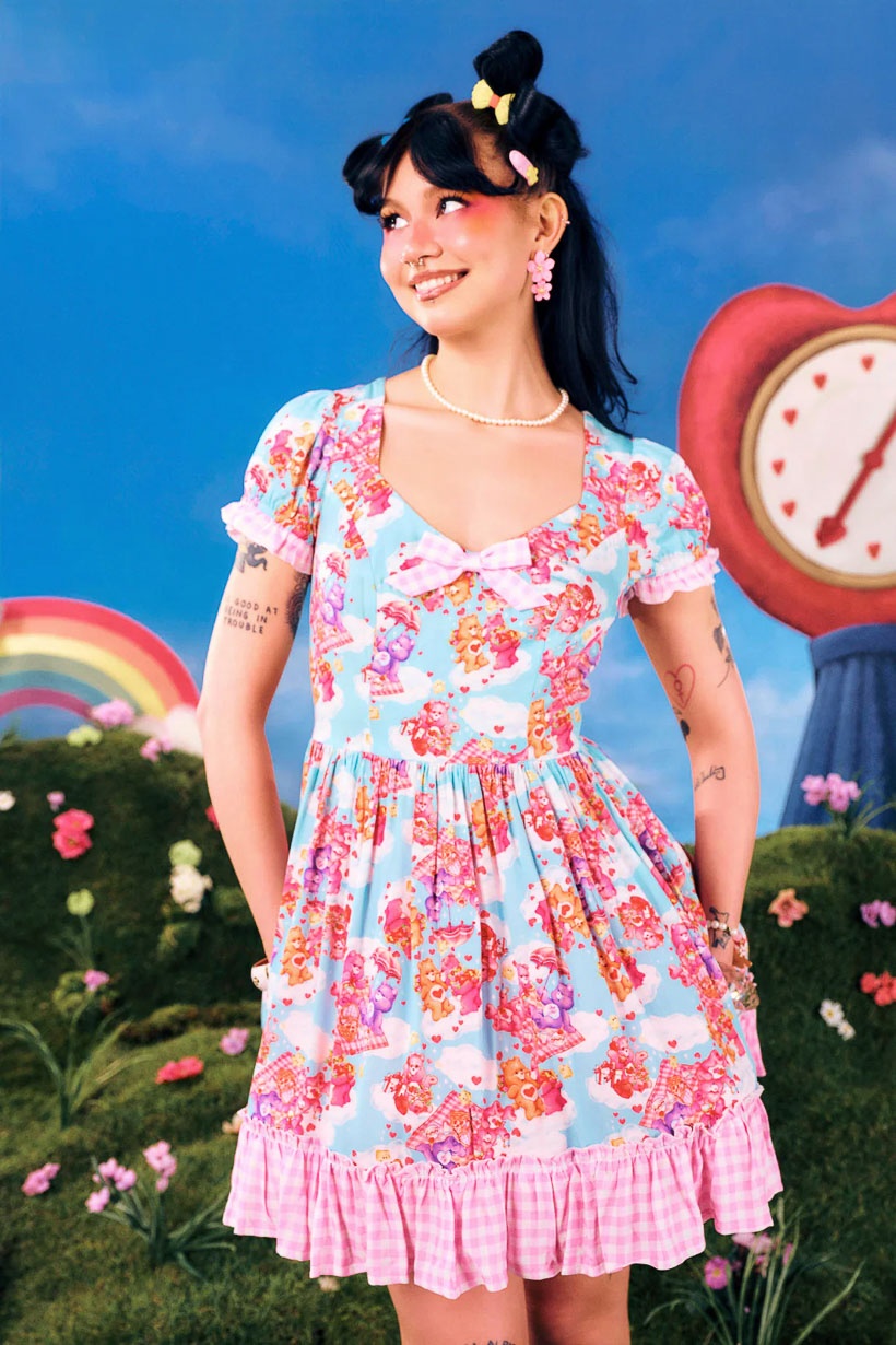 Hell Bunny | Mini-jurk Picnic Bear met korte mouwtjes en ruche details