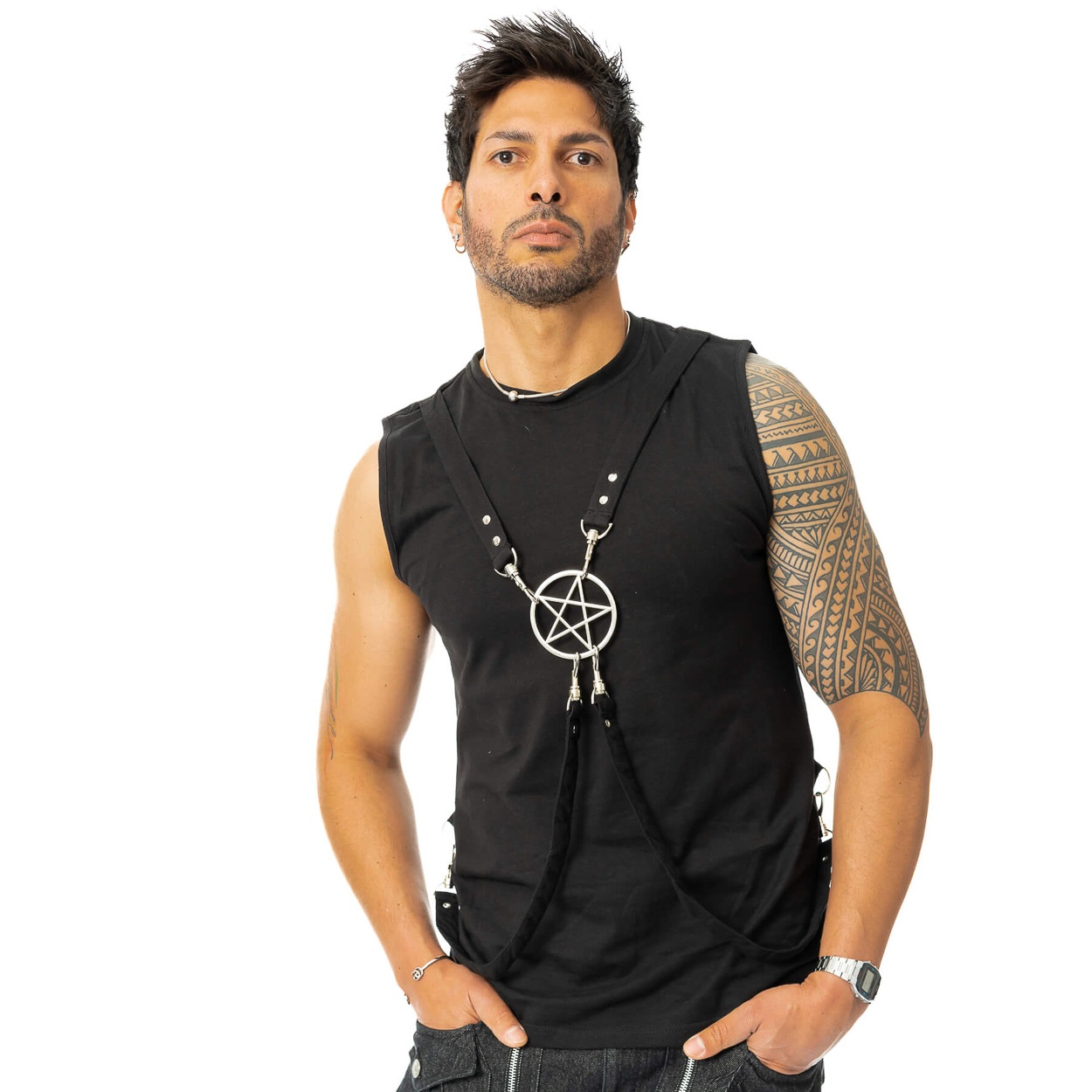 Heartless | Mouwloos zwart shirt Legion met metalen Pentagram aan straps
