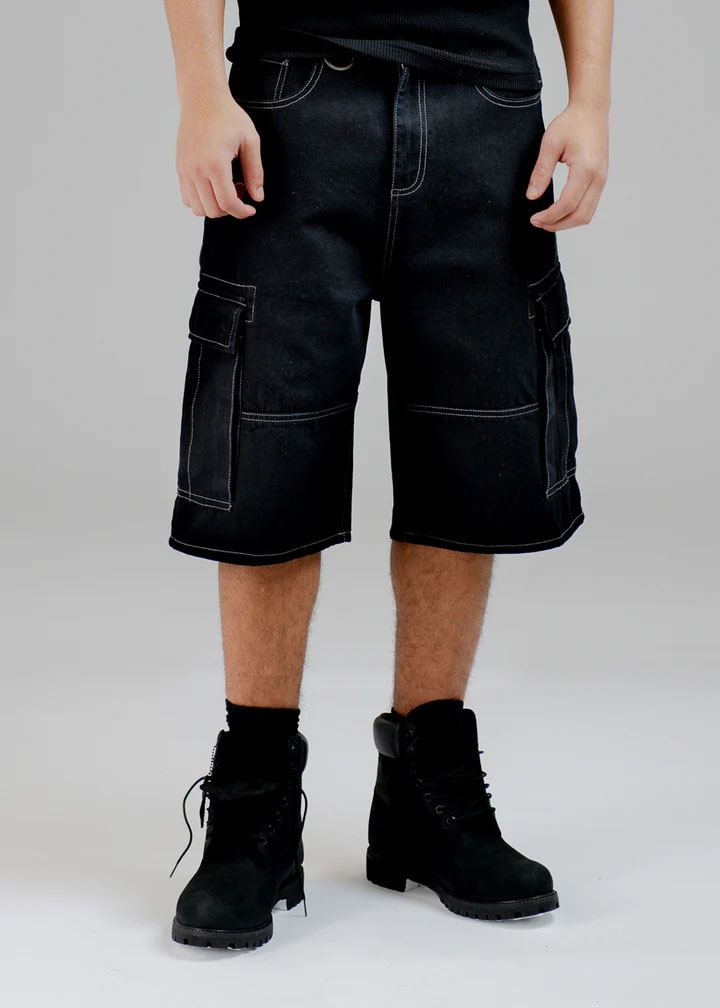 Chet Rock | Korte broek Voyager van donkere denim, met opgestikte zijzakken en steekzakken