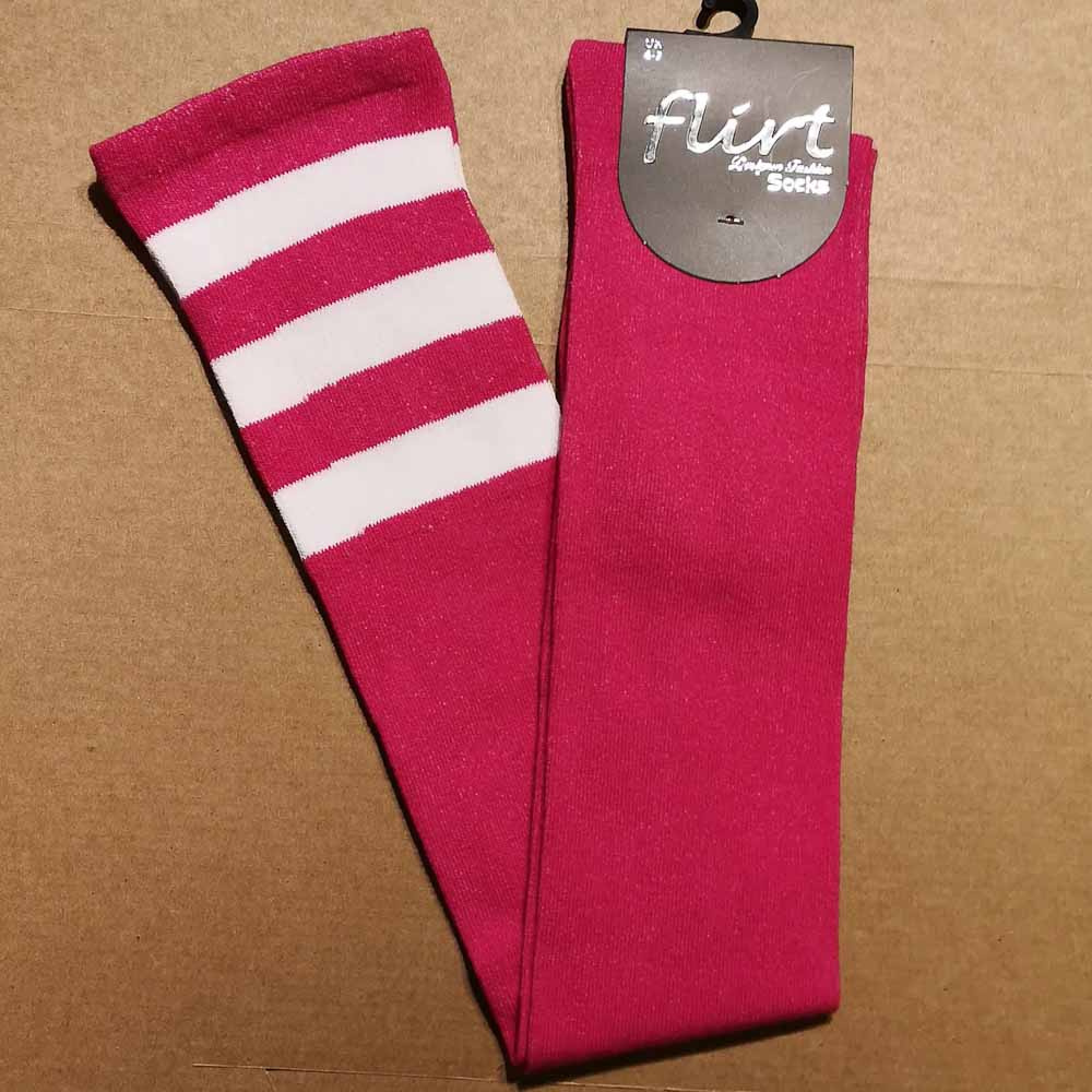 Flirt | Roze overknee sokken met 3 witte strepen, extra lang Flirt | Roze overknee sokken met 3 witte strepen, extra lang