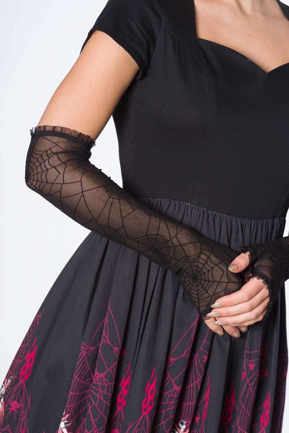 Banned | Gothic Evanora vingerloze armstukken met spinneweb