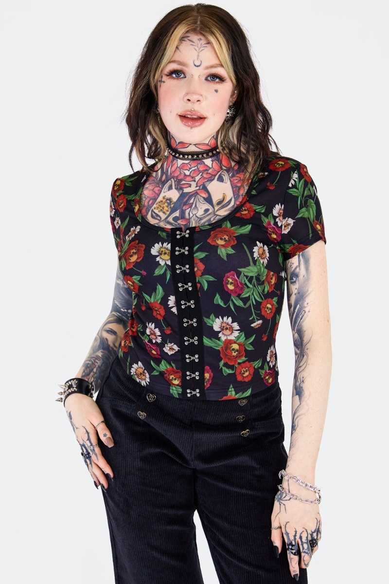 Jawbreaker | Top met Skull Flower print en haakjes met oogjes sluiting
