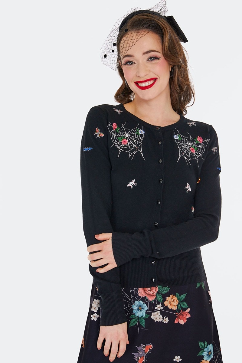 Voodoo Vixen | Zwarte cardigan met web en gekleurde motvlinder borduursels