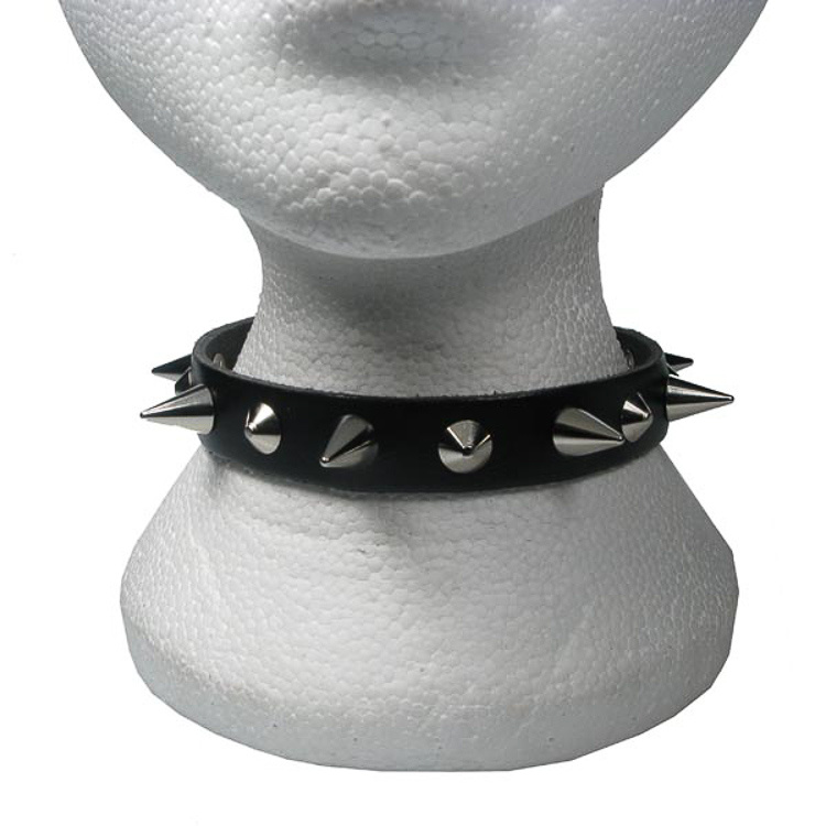 Bullet69 | Zwarte leren halsband met kleine en 1,5 conical studs Bullet69 | Zwarte leren halsband met kleine en 1,5 conical studs