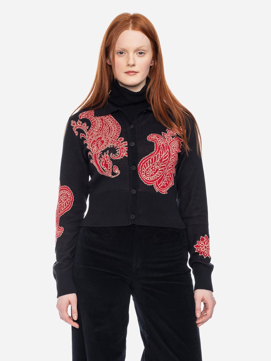 ATO Berlin | Gebreid vest Shala met paisley patroon en brede boorden en knoopsluiting
