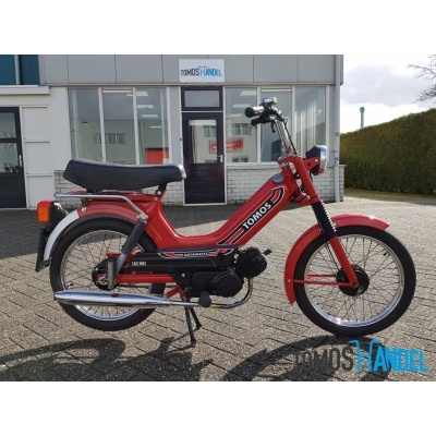 Stickerset Tomos S25 A3 rood / zwart classic Stickerset Tomos S25 A3 rood / zwart classic