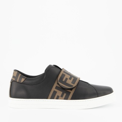 Fendi JMR296 kindersneakers zwart Afbeelding van Fendi JMR296 kindersneakers zwart