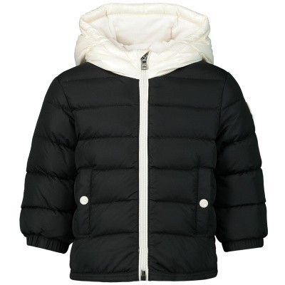 Moncler 4132185 babyjas zwart Afbeelding van Moncler 4132185 babyjas zwart